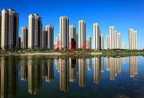 一年收租300亿！他是中国最大“包租公”，42岁便坐拥10000套房