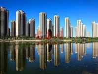一年收租300亿！他是中国最大“包租公”，42岁便坐拥10000套房